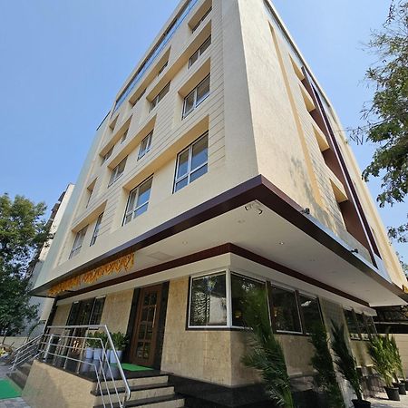 Hotel Golden Nest Thane Exterior photo